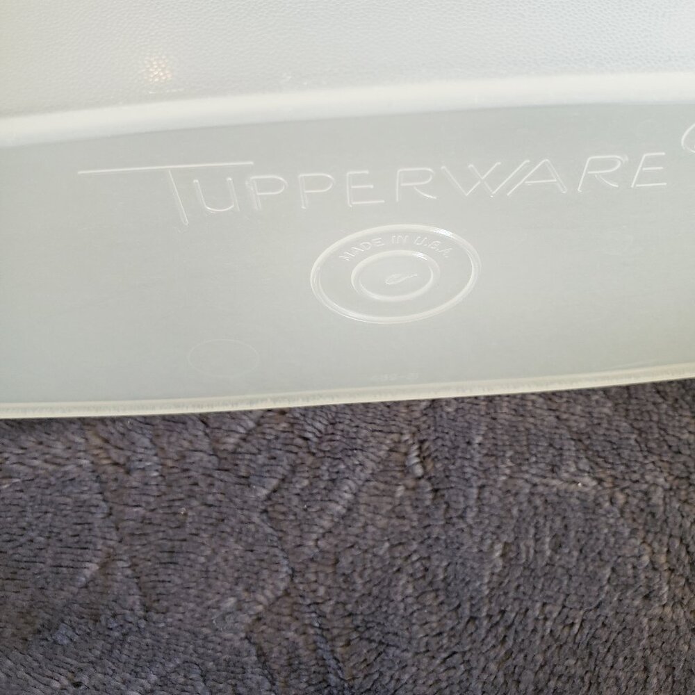 Tupperware Cereal Container 469 Replacement - No lid - Picture 2 of 3